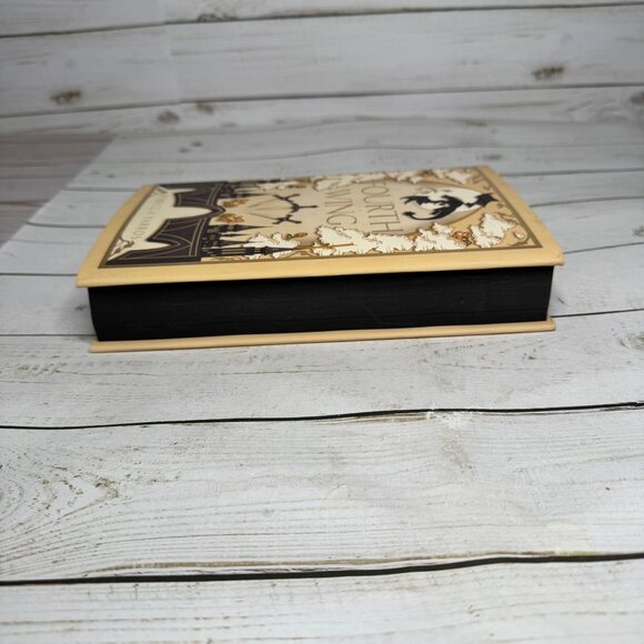 Fourth Wing Rebecca Yarros 1st Ed 2023 Holiday Limited HC Black Sprayed Edges - Picture 6 of 16